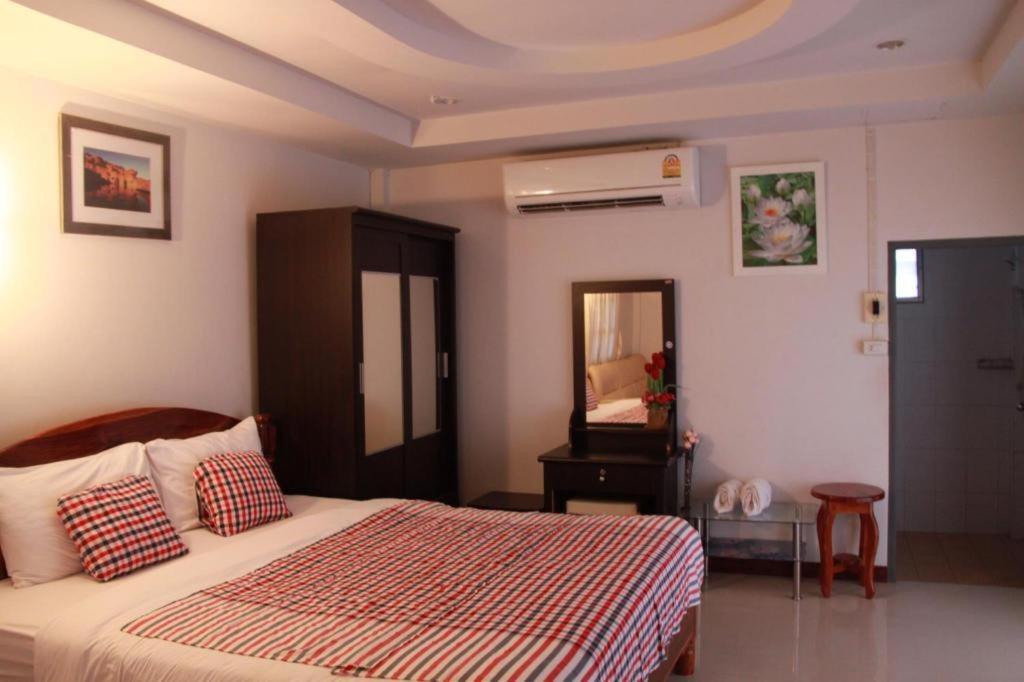 Plaifah Resort Ubon Song Khon Exterior photo